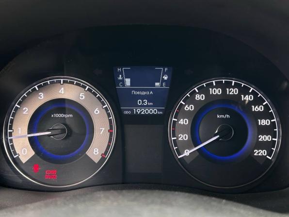 Hyundai Solaris I с пробегом 2012 года, цена 740 000 рублей, 191998 км, седан, Автокод Объявления