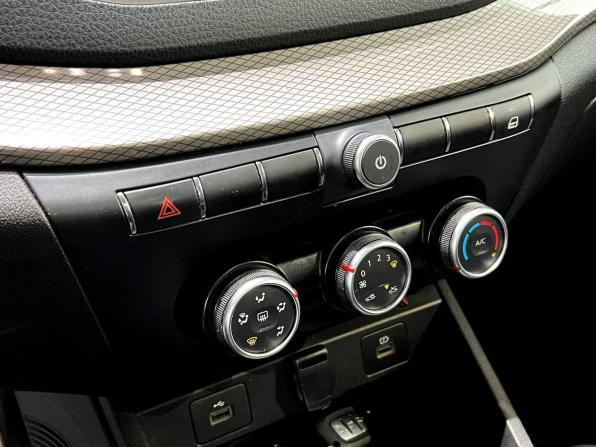 Lada (ВАЗ) Vesta I Рестайлинг (NG) с пробегом 2023 года, цена 1 330 000 рублей, 56005 км, седан, Автокод Объявления