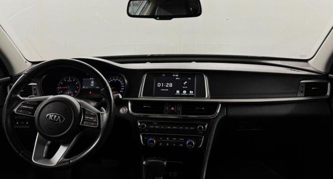 Kia Optima IV Рестайлинг с пробегом 2018 года, цена 1 985 000 рублей, 101852 км, седан, Автокод Объявления