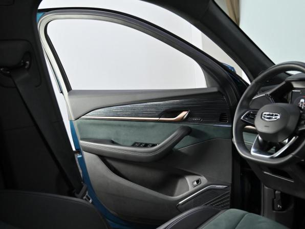Geely Monjaro I с пробегом 2023 года, цена 2 749 000 рублей, 23715 км, внедорожник, Автокод Объявления