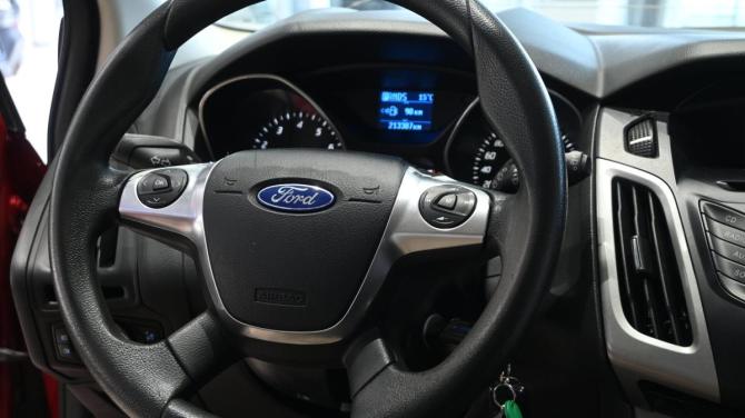 Ford Focus III с пробегом 2013 года, цена 620 000 рублей, 213357 км, хэтчбек, Автокод Объявления