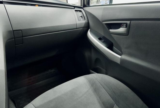 Toyota Prius III (XW30) с пробегом 2009 года, цена 1 029 000 рублей, 221641 км, лифтбек, Автокод Объявления