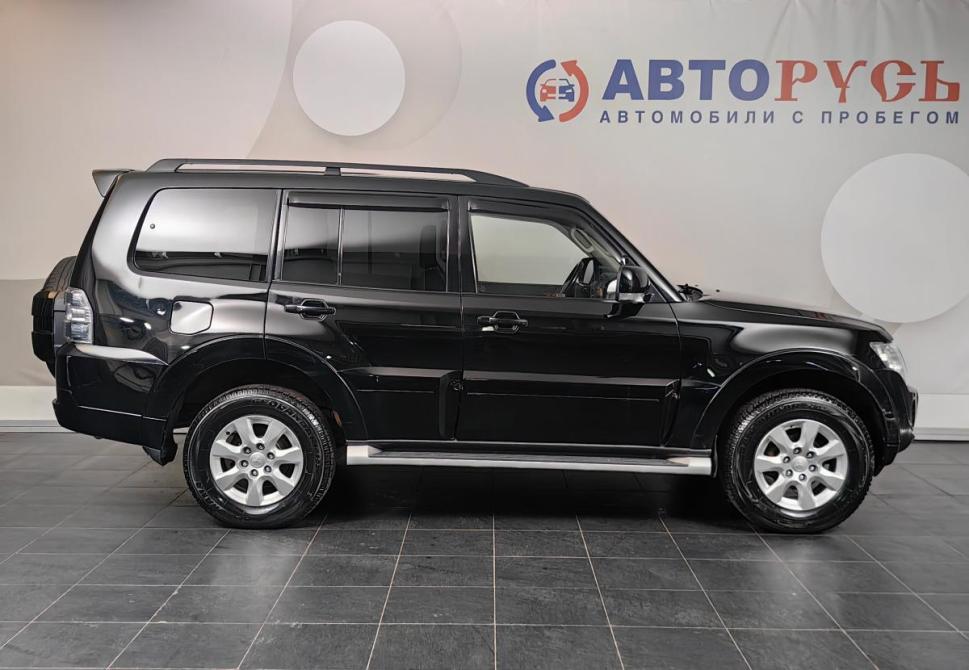 Mitsubishi Pajero IV Рестайлинг 1 Москва  - изображение 5