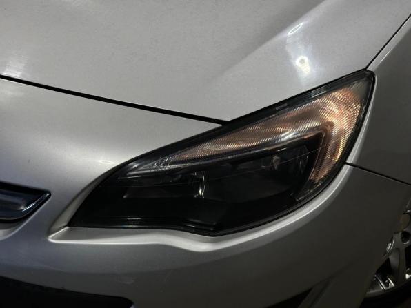 Opel Astra J Рестайлинг с пробегом 2012 года, цена 650 000 рублей, 170493 км, хэтчбек, Автокод Объявления