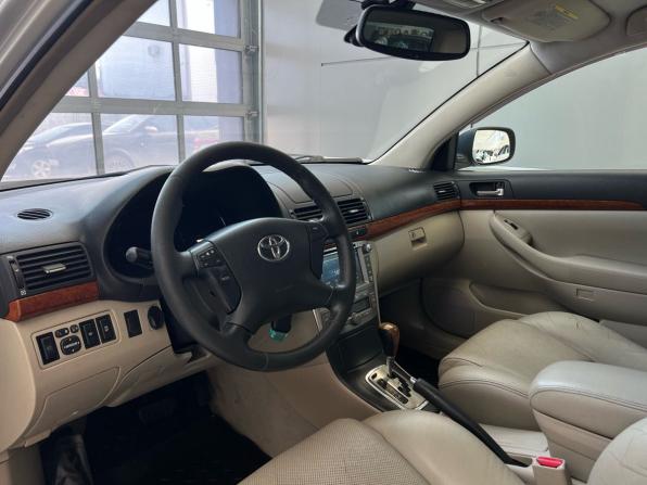 Toyota Avensis II Рестайлинг с пробегом 2008 года, цена 749 000 рублей, 282000 км, седан, Автокод Объявления