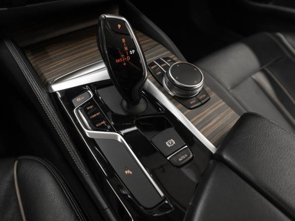 BMW 5 серии VII (G30/G31/G38) с пробегом 2017 года, цена 3 290 000 рублей, 108250 км, седан, Автокод Объявления