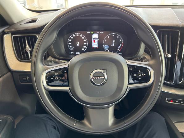 Volvo XC60 II с пробегом 2020 года, цена 4 255 900 рублей, 51059 км, внедорожник, Автокод Объявления