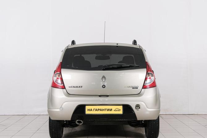 Renault Sandero I с пробегом 2012 года, цена 689 000 рублей, 108000 км, хэтчбек, Автокод Объявления
