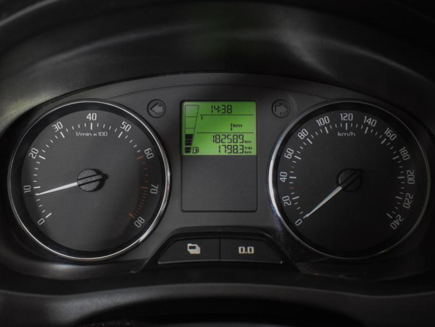 Skoda Fabia II Рестайлинг Москва  - изображение 13