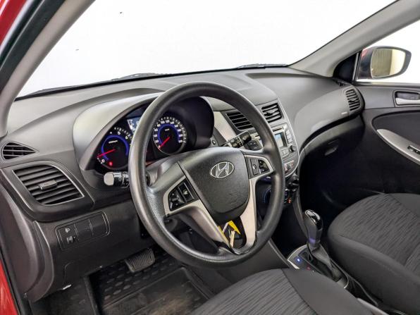 Hyundai Solaris I Рестайлинг с пробегом 2016 года, цена 1 255 000 рублей, 76207 км, седан, Автокод Объявления