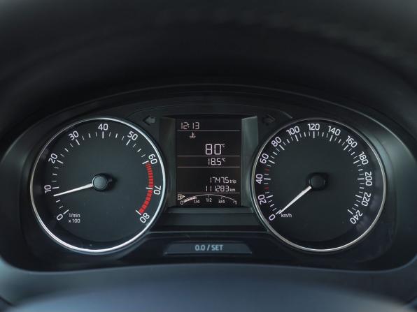 Skoda Rapid I с пробегом 2016 года, цена 849 000 рублей, 111282 км, лифтбек, Автокод Объявления