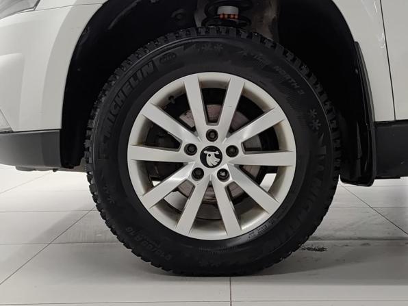 Skoda Yeti I Рестайлинг с пробегом 2015 года, цена 1 259 000 рублей, 156926 км, внедорожник, Автокод Объявления