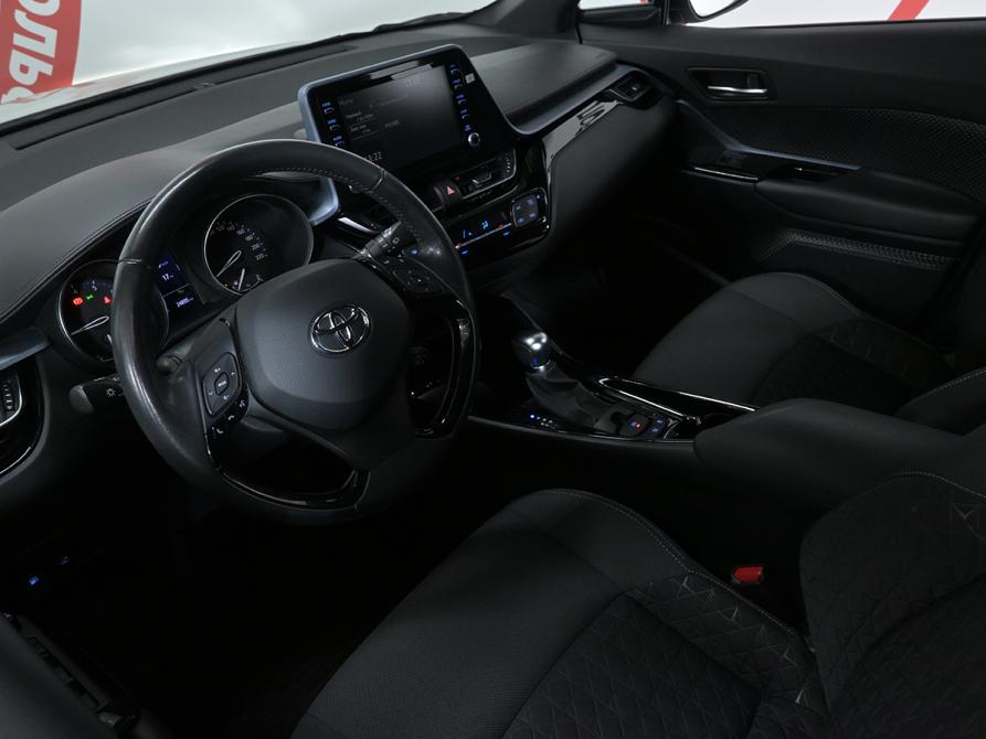 Toyota C-HR I Рестайлинг Москва  - изображение 7