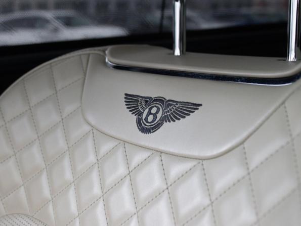 Bentley Bentayga I с пробегом 2016 года, цена 7 100 000 рублей, 143231 км, внедорожник, Автокод Объявления
