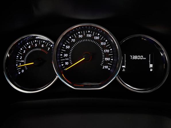 Renault Sandero II Рестайлинг с пробегом 2020 года, цена 1 275 000 рублей, 73000 км, хэтчбек, Автокод Объявления