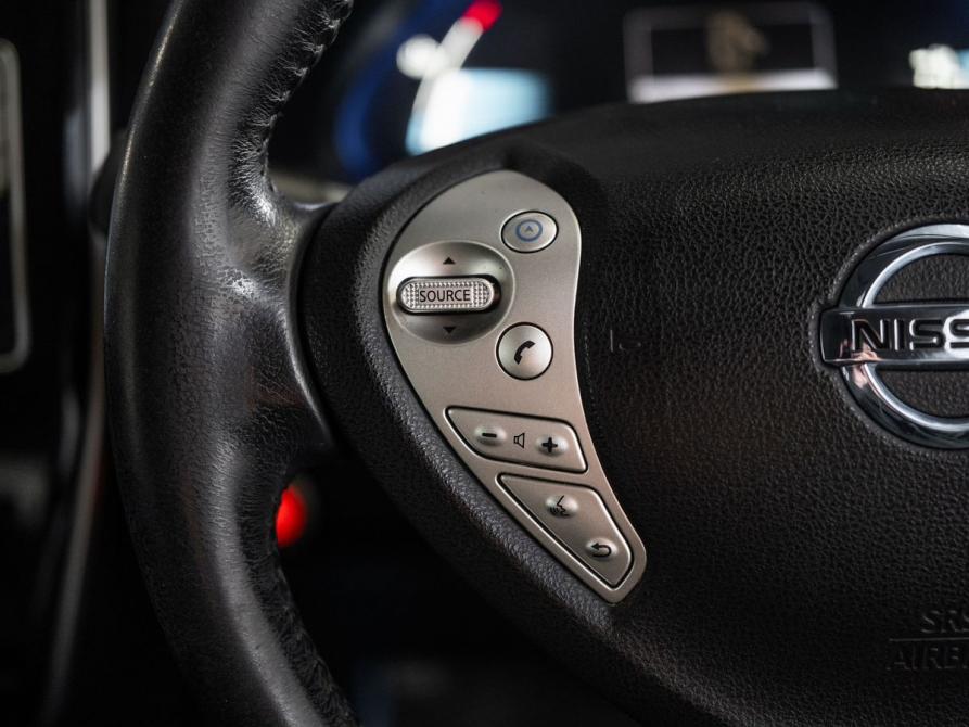 Nissan Leaf I (ZE0/AZE0) Иркутск  - изображение 10