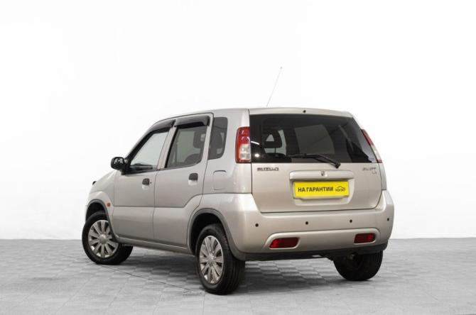Suzuki Swift II Рестайлинг с пробегом 2003 года, цена 399 000 рублей, 266000 км, хэтчбек, Автокод Объявления
