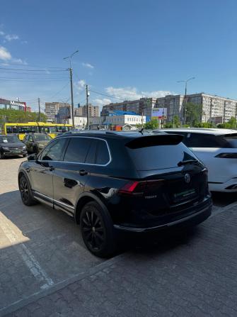 Volkswagen Tiguan II с пробегом 2018 года, цена 2 210 000 рублей, 155505 км, внедорожник, Автокод Объявления