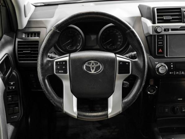 Toyota Land Cruiser Prado 150 Series Рестайлинг 1 с пробегом 2015 года, цена 2 960 000 рублей, 175839 км, внедорожник, Автокод Объявления