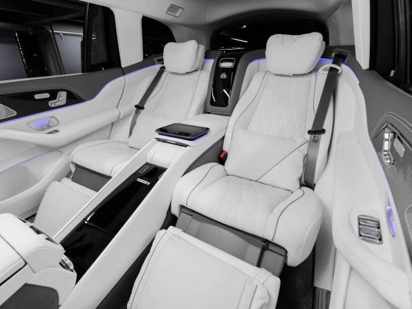 Mercedes-Benz Maybach GLS I Рестайлинг с пробегом 2024 года, цена 23 685 000 рублей, 16769 км, внедорожник, Автокод Объявления