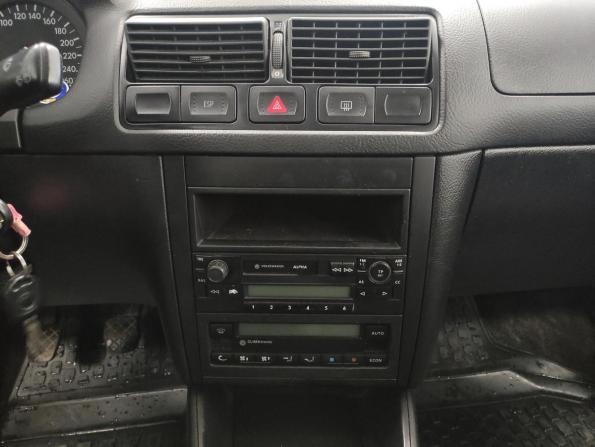 Volkswagen Golf IV с пробегом 2004 года, цена 440 000 рублей, 220984 км, универсал, Автокод Объявления