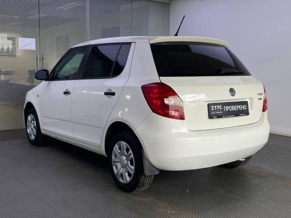 Skoda Fabia II Рестайлинг с пробегом 2012 года, цена 410 000 рублей, 134940 км, хэтчбек, Автокод Объявления