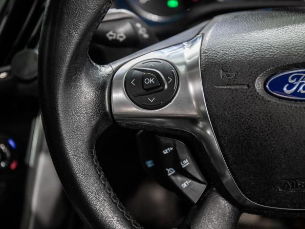 Ford Kuga II с пробегом 2013 года, цена 1 400 000 рублей, 92957 км, внедорожник, Автокод Объявления
