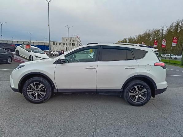 Toyota RAV4 IV (XA40) Рестайлинг с пробегом 2017 года, цена 2 199 995 рублей, 187192 км, внедорожник, Автокод Объявления