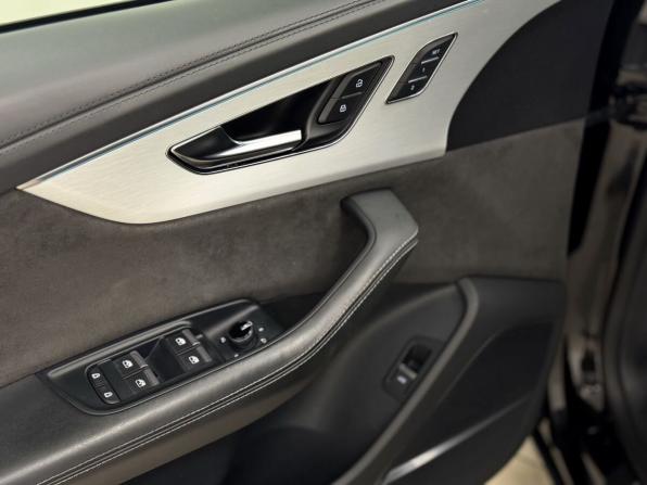 Audi Q8 I (4M) с пробегом 2021 года, цена 8 300 000 рублей, 49568 км, внедорожник, Автокод Объявления