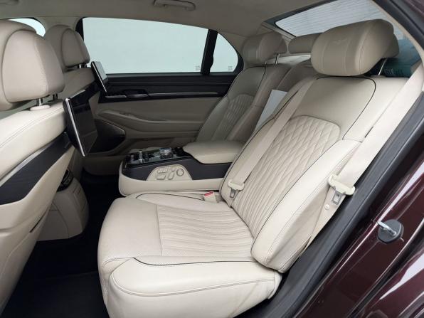 Genesis G90 I с пробегом 2019 года, цена 2 590 000 рублей, 238321 км, седан, Автокод Объявления
