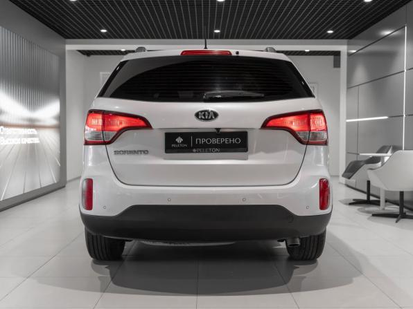 Kia Sorento II Рестайлинг с пробегом 2015 года, цена 1 395 000 рублей, 303838 км, внедорожник, Автокод Объявления