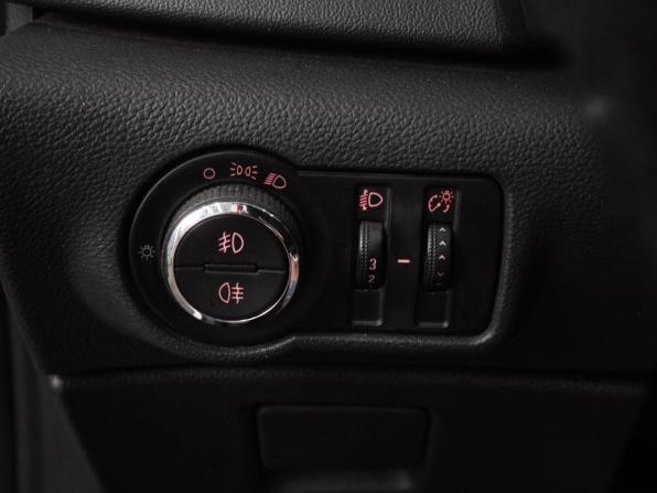 Opel Astra J Рестайлинг с пробегом 2012 года, цена 880 000 рублей, 241575 км, хэтчбек, Автокод Объявления