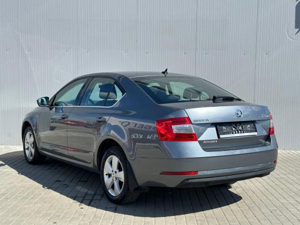 Skoda Octavia III (A7) Рестайлинг с пробегом 2020 года, цена 1 990 000 рублей, 100085 км, лифтбек, Автокод Объявления
