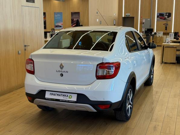 Renault Logan II Рестайлинг с пробегом 2022 года, цена 1 038 000 рублей, 93000 км, седан, Автокод Объявления