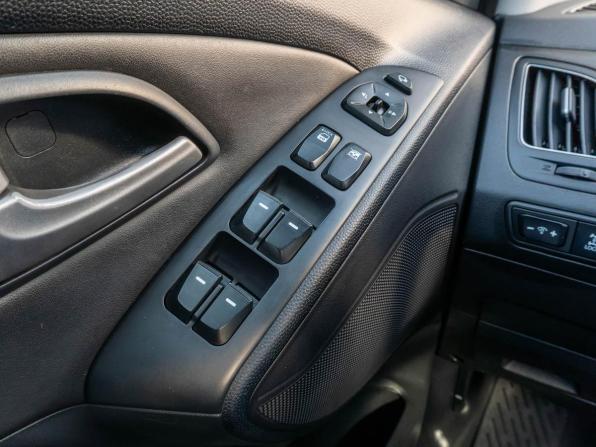 Hyundai ix35 I с пробегом 2011 года, цена 1 099 000 рублей, 204815 км, внедорожник, Автокод Объявления