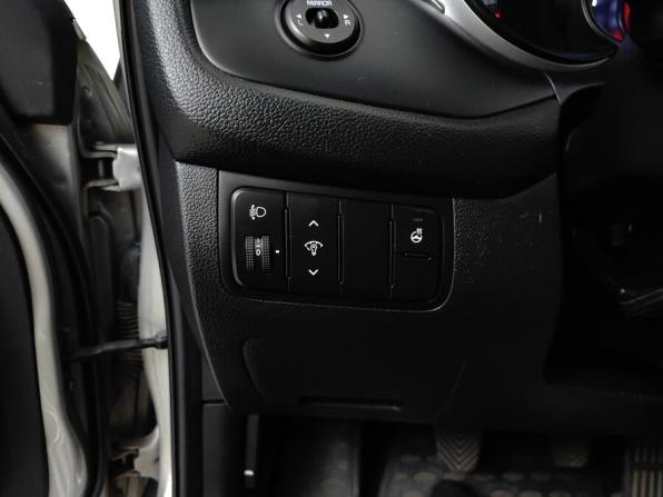 Kia Ceed II Рестайлинг с пробегом 2016 года, цена 1 099 000 рублей, 152456 км, хэтчбек, Автокод Объявления