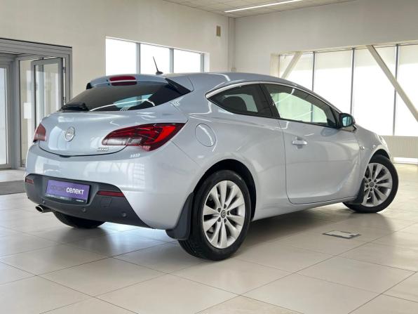 Opel Astra J Рестайлинг с пробегом 2014 года, цена 910 000 рублей, 151300 км, хэтчбек, Автокод Объявления