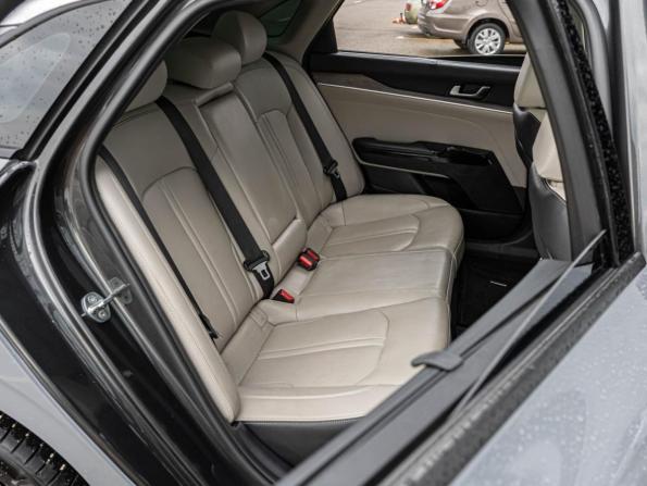 Kia K5 III с пробегом 2022 года, цена 3 249 000 рублей, 72935 км, седан, Автокод Объявления