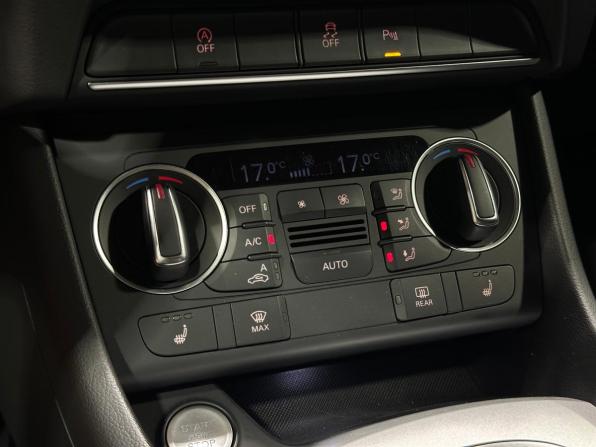 Audi Q3 I (8U) Рестайлинг с пробегом 2015 года, цена 2 390 000 рублей, 90180 км, внедорожник, Автокод Объявления