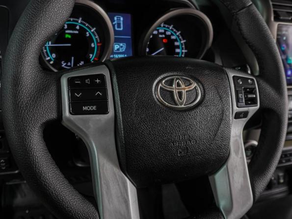 Toyota Land Cruiser Prado 150 Series с пробегом 2010 года, цена 3 249 000 рублей, 169861 км, внедорожник, Автокод Объявления