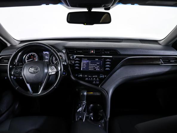 Toyota Camry VIII (XV70) с пробегом 2020 года, цена 2 480 000 рублей, 130840 км, седан, Автокод Объявления