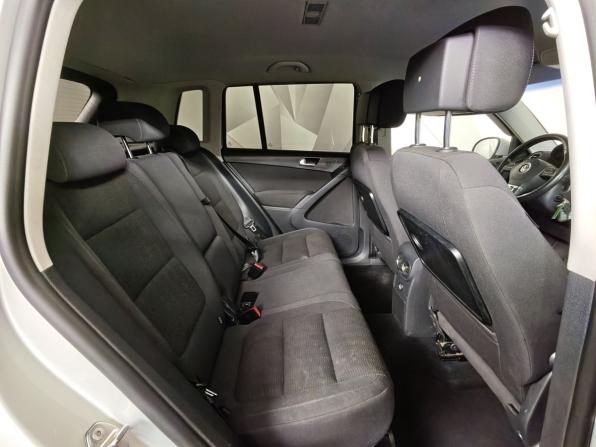 Volkswagen Tiguan I Рестайлинг с пробегом 2012 года, цена 930 000 рублей, 230595 км, внедорожник, Автокод Объявления