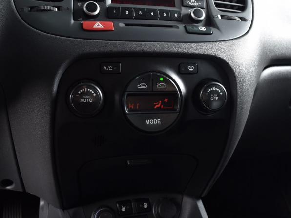 Kia Rio II Рестайлинг с пробегом 2011 года, цена 649 995 рублей, 135471 км, седан, Автокод Объявления