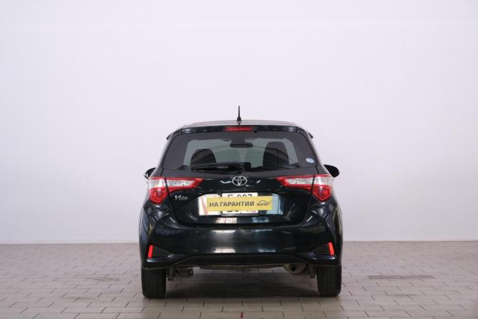 Toyota Vitz III (XP130) Рестайлинг 2 с пробегом 2018 года, цена 969 000 рублей, 137000 км, хэтчбек, Автокод Объявления