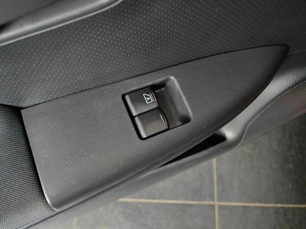 Nissan Note I Рестайлинг с пробегом 2013 года, цена 789 000 рублей, 165600 км, хэтчбек, Автокод Объявления