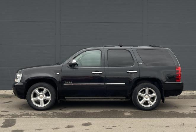 Chevrolet Tahoe III с пробегом 2012 года, цена 2 136 000 рублей, 233500 км, внедорожник, Автокод Объявления