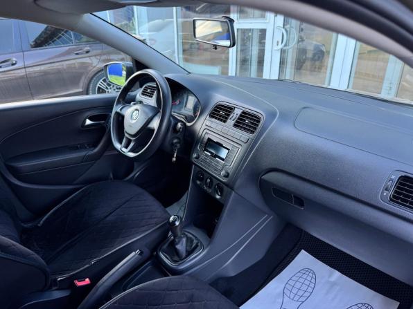 Volkswagen Polo V Рестайлинг с пробегом 2016 года, цена 1 100 000 рублей, 86955 км, седан, Автокод Объявления