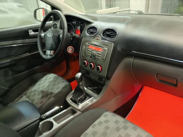 Ford Focus II Рестайлинг с пробегом 2009 года, цена 351 000 рублей, 180564 км, седан, Автокод Объявления