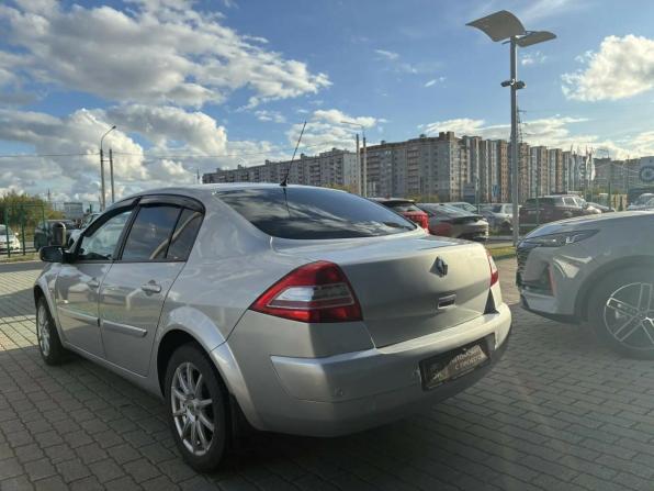 Renault Megane II Рестайлинг с пробегом 2006 года, цена 350 000 рублей, 211000 км, седан, Автокод Объявления