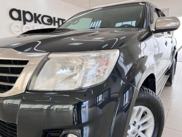 Toyota Hilux VII Рестайлинг с пробегом 2015 года, цена 2 450 000 рублей, 229823 км, пикап, Автокод Объявления